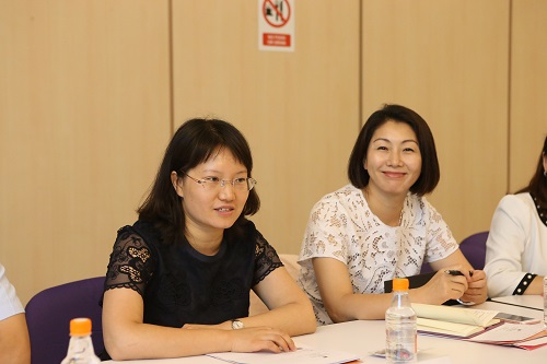 1472731285297091.jpg 3 中国儿童少年基金会代表在研讨会上发言.JPG