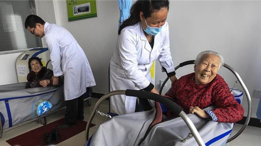 /ueditor/image/2019/04/10/daab0a3d89aeb9971fb2bef28999d6f9.jpg 突出三个聚焦”,构建民生保障“安全网”1.jpg