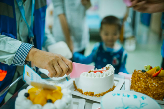 /ueditor/image/2019/04/16/e1e6988821c8bef88174d075c27fd581.png 水滴公益为上百名病童“闪送”心愿蛋糕6.png