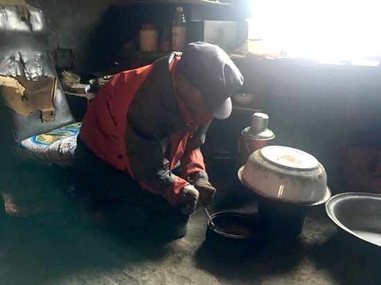 /ueditor/image/2019/04/20/a6a0d00aa7fed0b68bb3679e96b5bb91.jpg 中国残疾人福利基金会“集善扶贫健康行”麻风救助项目在云南启动3.jpg