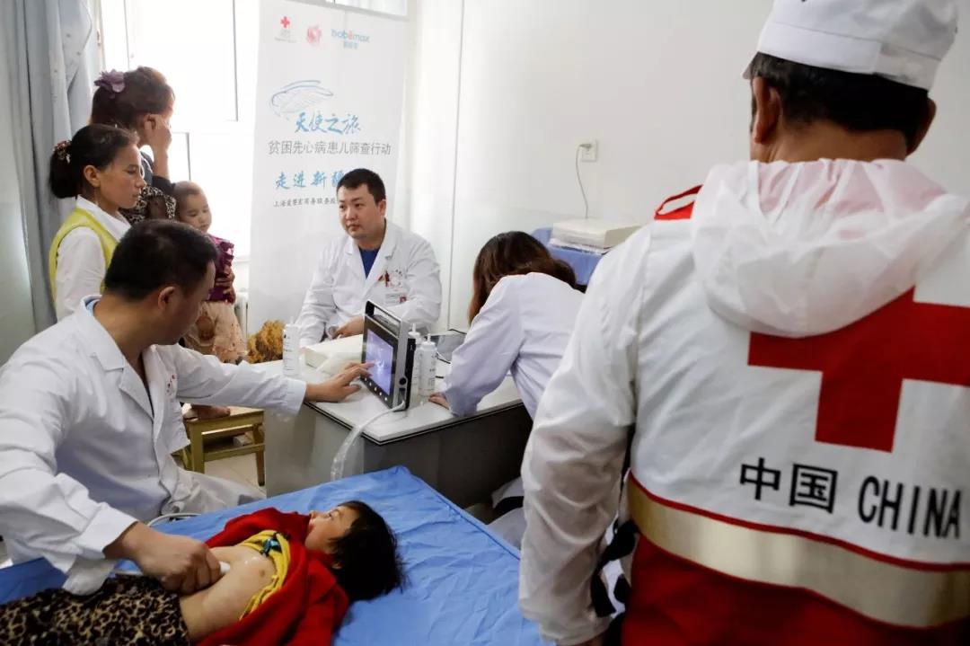 中国红基会“天使之旅——贫困先心病患儿筛查救助行动”再次走进新疆和田4.jpg