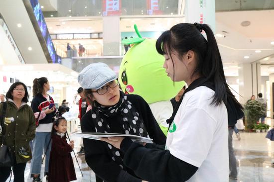 /ueditor/image/2019/04/29/38572780124bf9bfc426940c156ec48c.jpg 大爱清尘尘肺科普活动落地北京2.jpg