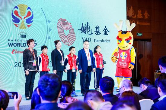 /ueditor/image/2019/05/05/3f69c7bc06518198855c3da4ecfa5d16.jpg 2019姚基金公益行动发布会召开3.jpg