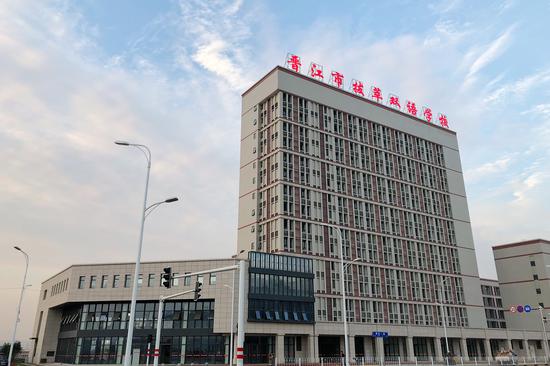 /ueditor/image/2019/05/13/a9a5d921e85d29b4ca0718342b02be23.jpg 晋江市拔萃双语学校落成: 让孩子享受优质教育1.jpg