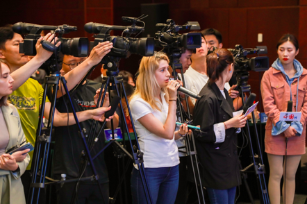 /ueditor/image/2019/05/21/44d4019d398100338c48ad8ff099e989.png “一带一路”善行团世界公益行发车仪式在京举行6.png