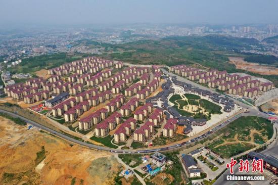 /ueditor/image/2019/05/24/953f2004c9ddc8e750d4d278c5b7419b.jpg 中国连续6年减贫千万人以上 2018年283个县脱贫摘帽.jpg