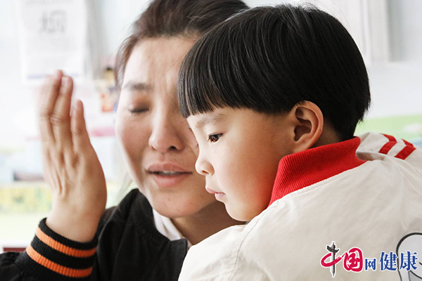 中国红基会启动贫困先心病患儿救助计划 5.jpg