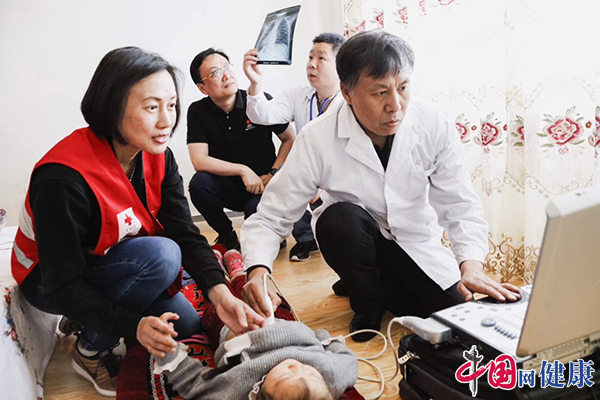 中国红基会启动贫困先心病患儿救助计划 2.jpg