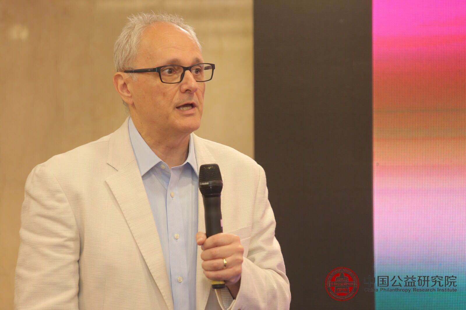 /ueditor/image/2019/05/29/b362299711eafafe797cc0f9389cacf6.jpg 中国儿童福利与保护宣传周(2019)聚焦技术支持,助力专业化儿童服务2.jpg