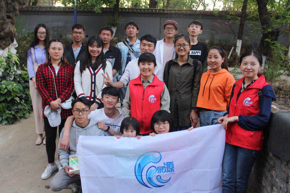 /ueditor/image/2019/06/10/17db4267d34e3737647bebec09d15c87.jpg 超仁妈妈倪春:“和爷爷奶奶坐时光机”为留守老人重返幸福7.jpg