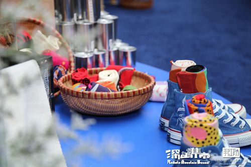 /ueditor/image/2019/06/12/6c51b5035610e7f1d786d7a8d397412b.jpg 深山集市·中国匠心艺术用“指尖经济”探索产业扶贫之路 12.jpg