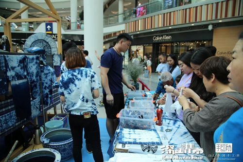 /ueditor/image/2019/06/12/bd2dea727a7415a836e21efe6774149c.jpg 深山集市·中国匠心艺术用“指尖经济”探索产业扶贫之路 6.jpg