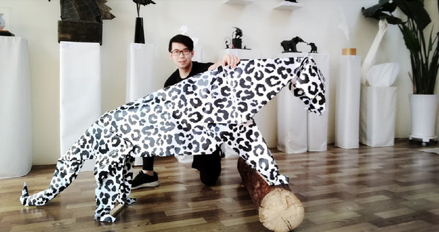 /ueditor/image/2019/06/25/38602f11ac97565beeb50b56056319c5.jpg 吉尼斯纪录创造者刘通:一张纸的公益行动7.jpg