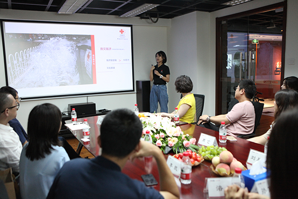 /ueditor/image/2019/07/16/b408f2b7c0c1f00945ab57d291e06676.jpg 《曙光支教 爱心圆梦》公益沙龙成功举办.jpg