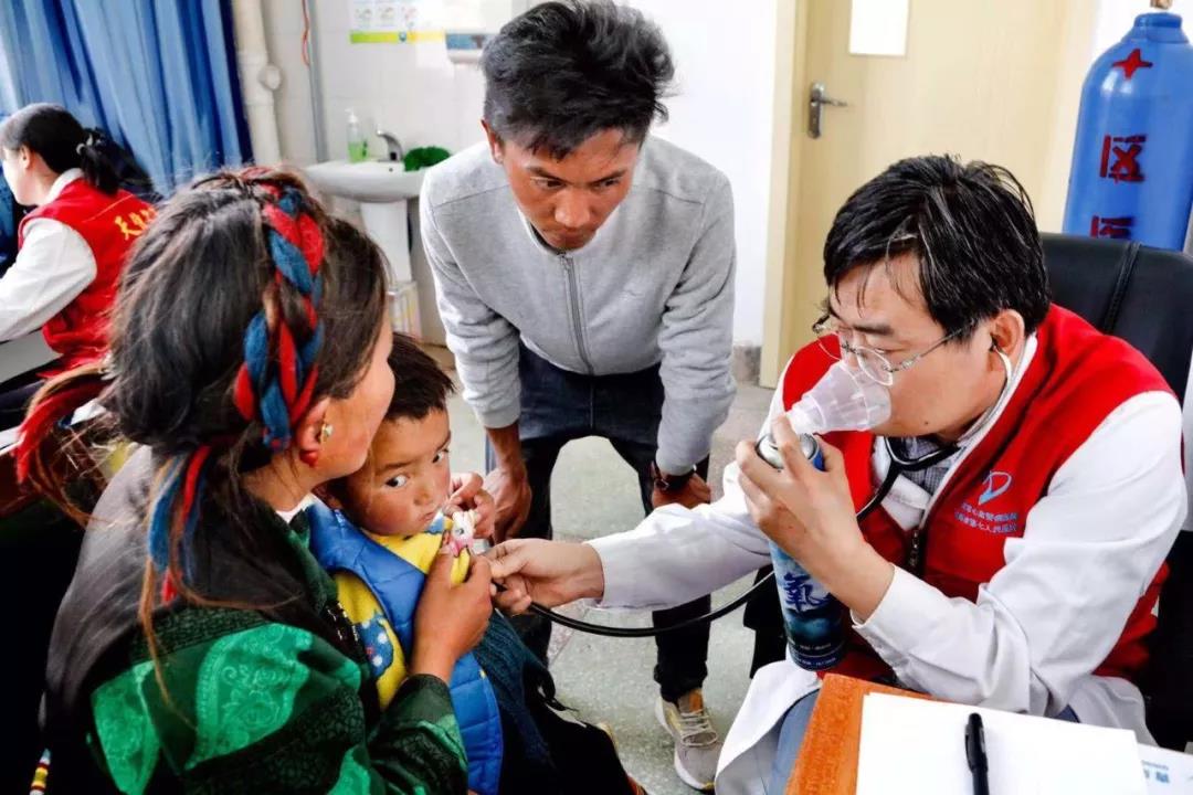 /ueditor/image/2019/08/02/eb684be7fcdead15c01d1b7cb2074af8.jpg 中国红基会西藏日喀则先心病患儿筛查活动正式启动7.jpg