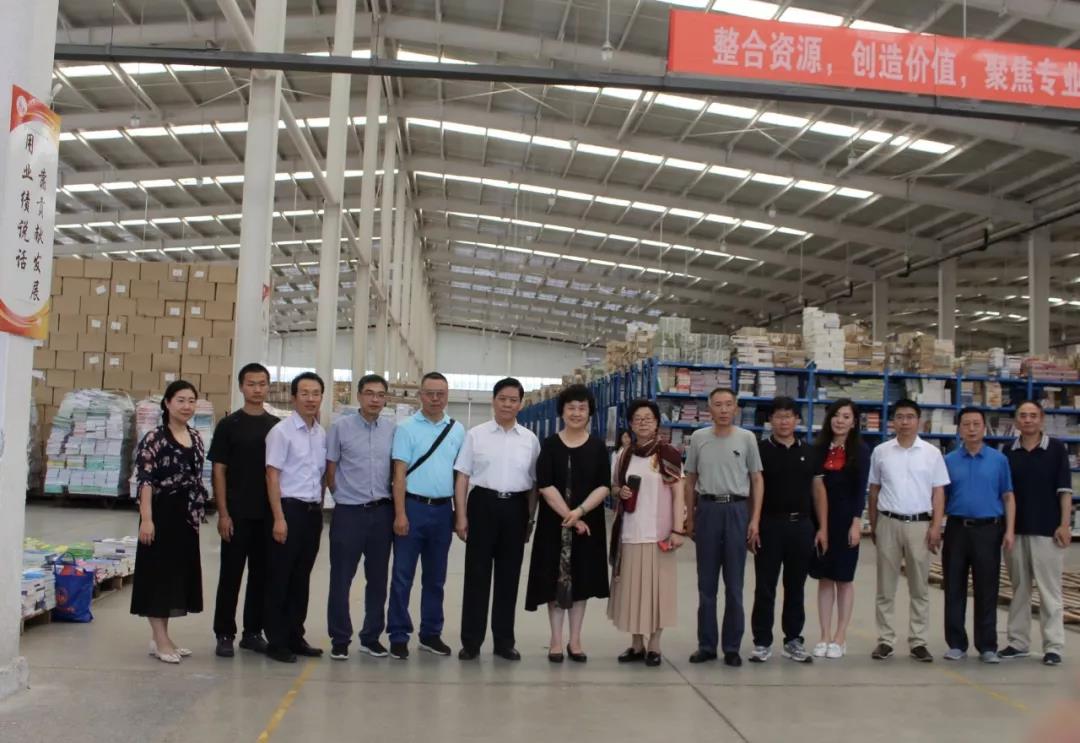 /ueditor/image/2019/08/08/e153eb000f7376731f0e55f47b1f6df6.jpg 中国社会组织促进会联合多家社会组织助力“三区三州”脱贫攻坚.jpg