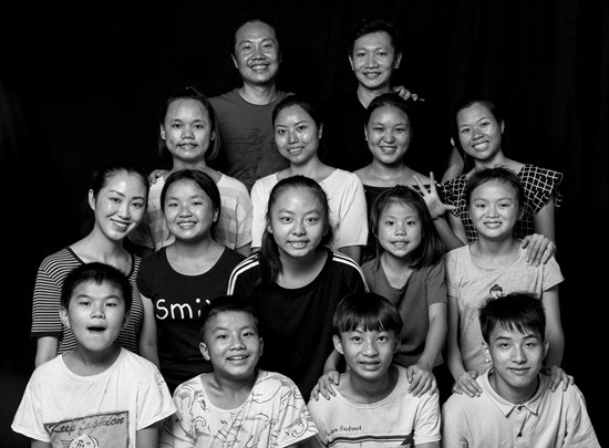 /ueditor/image/2019/08/12/4de4b13dc74ece81e0024514f566afa6.jpg 大山深处的无声合唱团.jpg