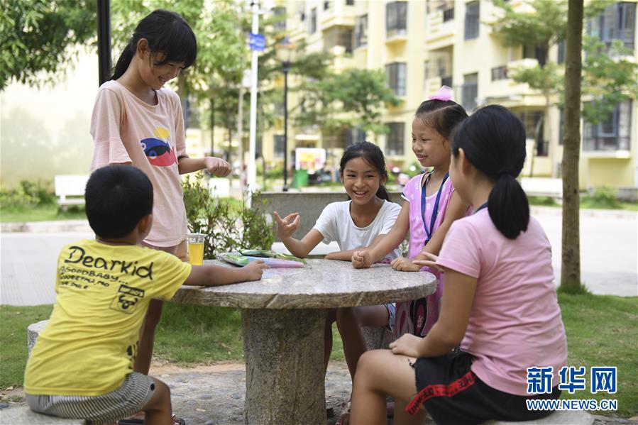 /ueditor/image/2019/08/22/68080521f9723763a4954cf1fe7ebf1a.jpeg 广西上思:让易地搬迁群众“搬得出、稳得住、能致富”.jpeg