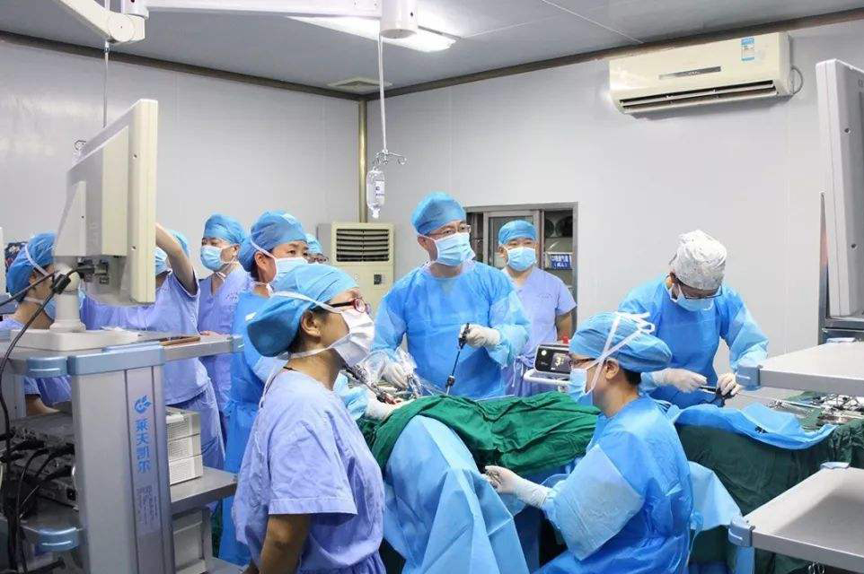 /ueditor/image/2019/08/23/ead3f57816248e7a8231c38ac00f697f.jpg 年底全面消除乡村医卫机构和人员空白点.jpg