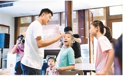 /ueditor/image/2019/08/27/18b96bf3d259e4eb71e187cf811bc96d.jpg “遗介”青年:为保护文化遗产而生.jpg